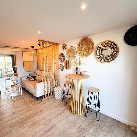 Savane Terrasse Clim 200m Parking Prive Apartment *