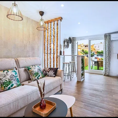 Διαμέρισμα Savane- Cosy Avec Parking Terrasse & Clim 200m