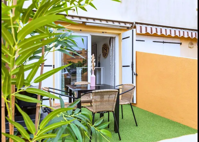 Savane- Cosy Avec Parking Terrasse & Clim 200m Apartamento