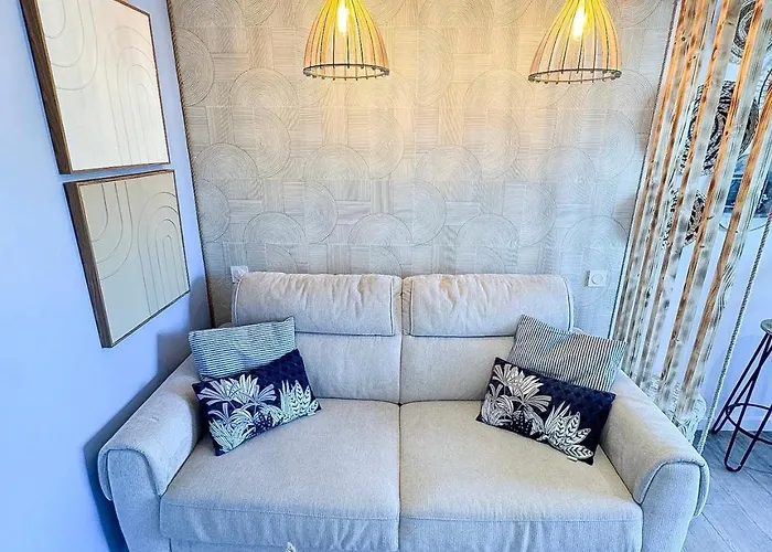 Savane- Cosy Avec Parking Terrasse & Clim 200m Apartamento